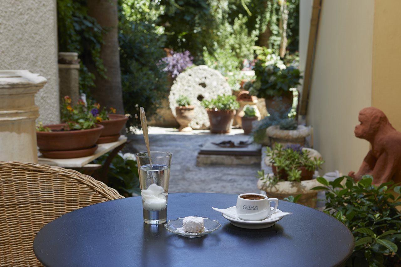 Doma Hotel Chrissi Akti Chania Exterior foto
